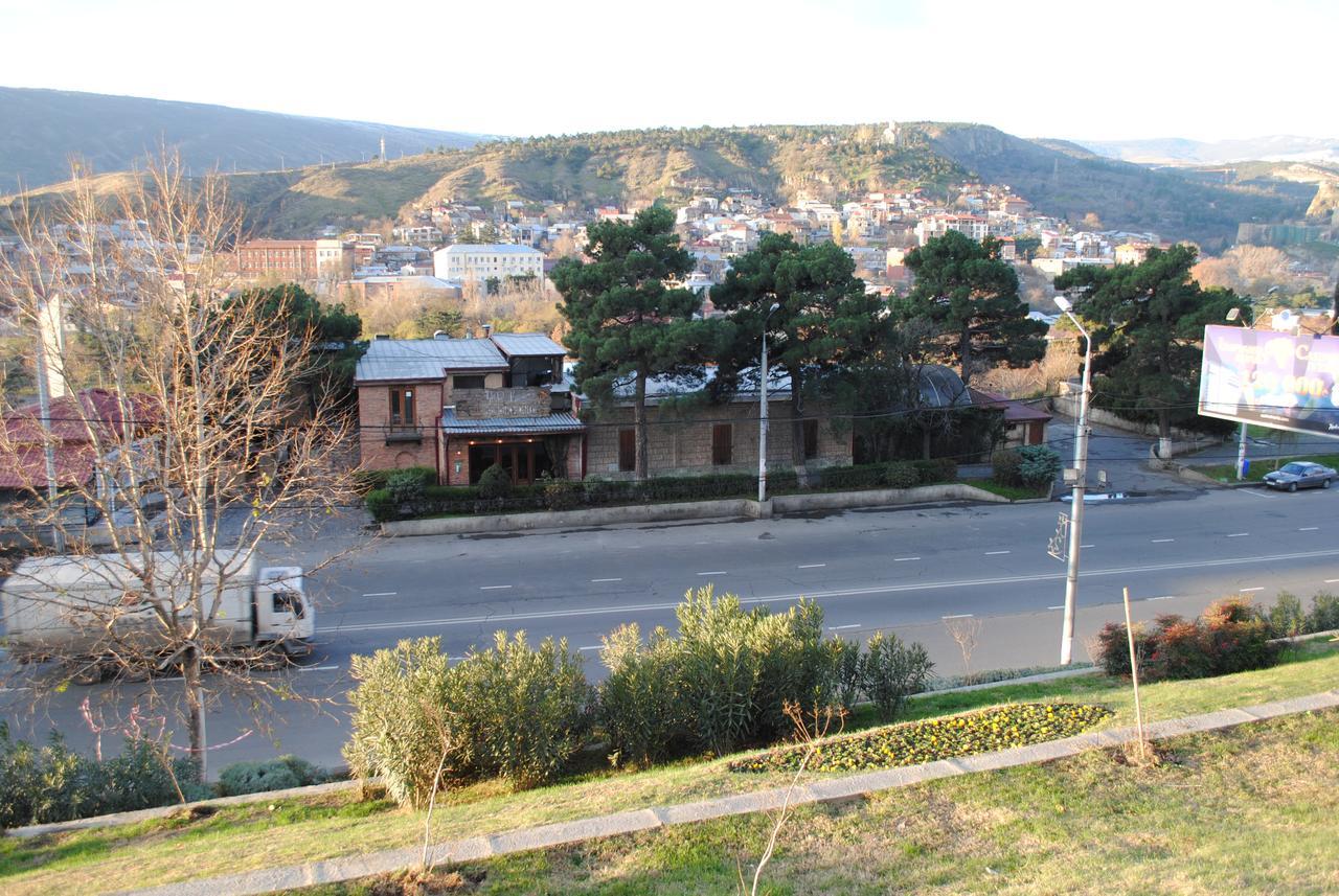 Apartament Crosswindow Tbilisi Zewnętrze zdjęcie